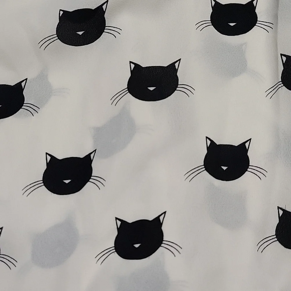 Express Cat Print Blouse - Picture 8 of 8